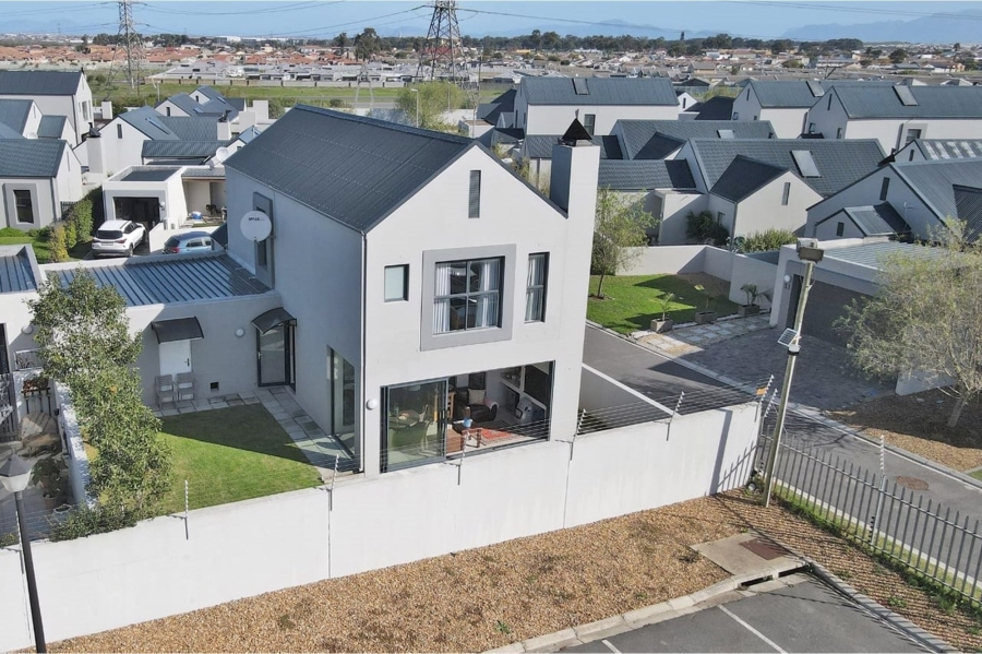 To Let 3 Bedroom Property for Rent in Aan de Wijnlanden Western Cape